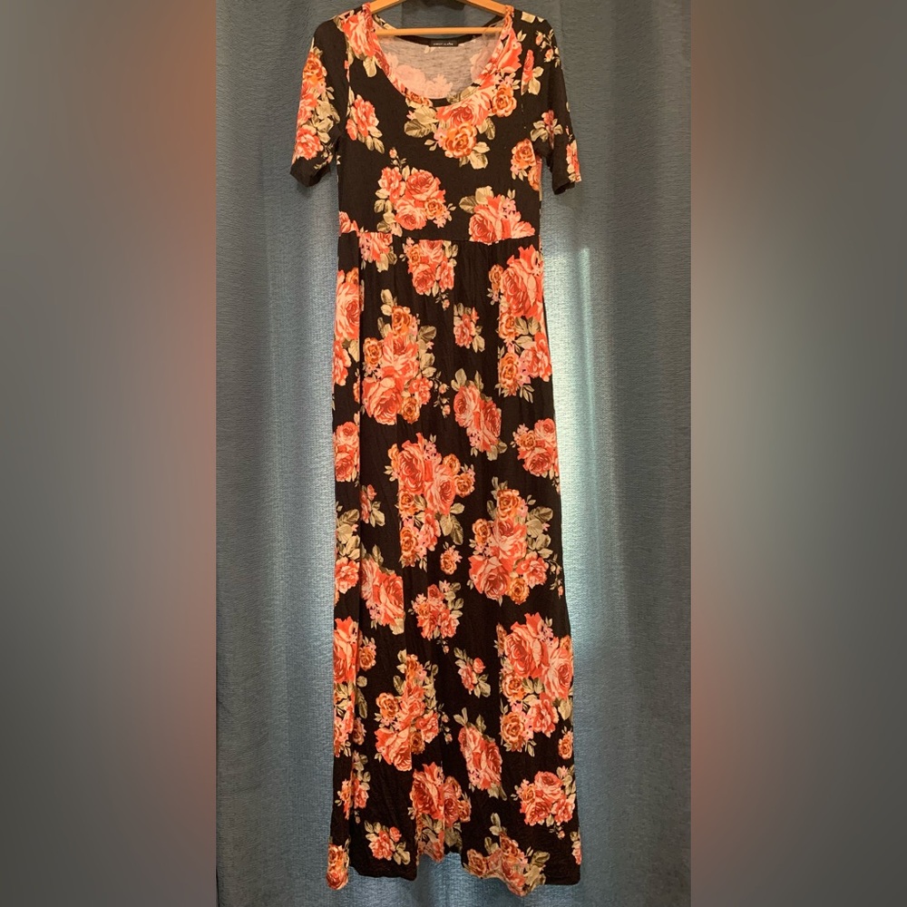 Sweet Claire Black Maxi Dress with Orange Floral Design Size Medium